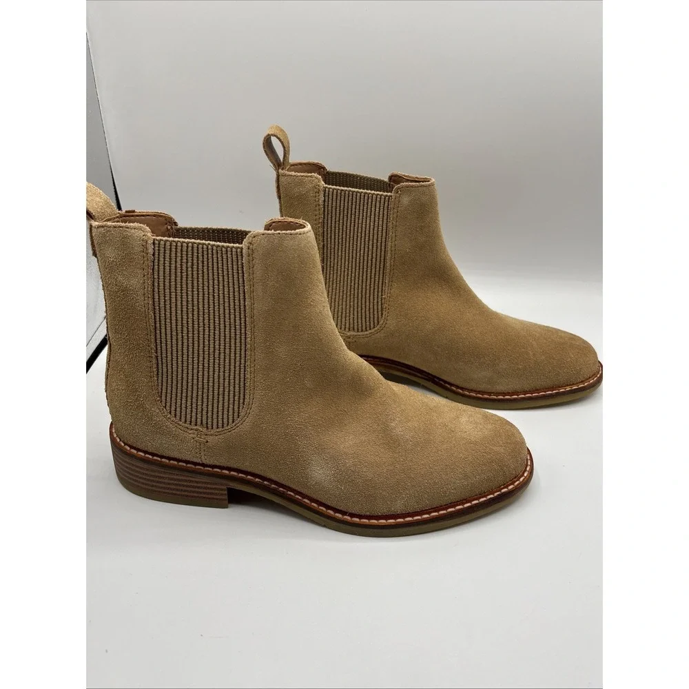 Clarks Women's Cologne Arlo Leather Chelsea Boots Size 7.5‎ M New